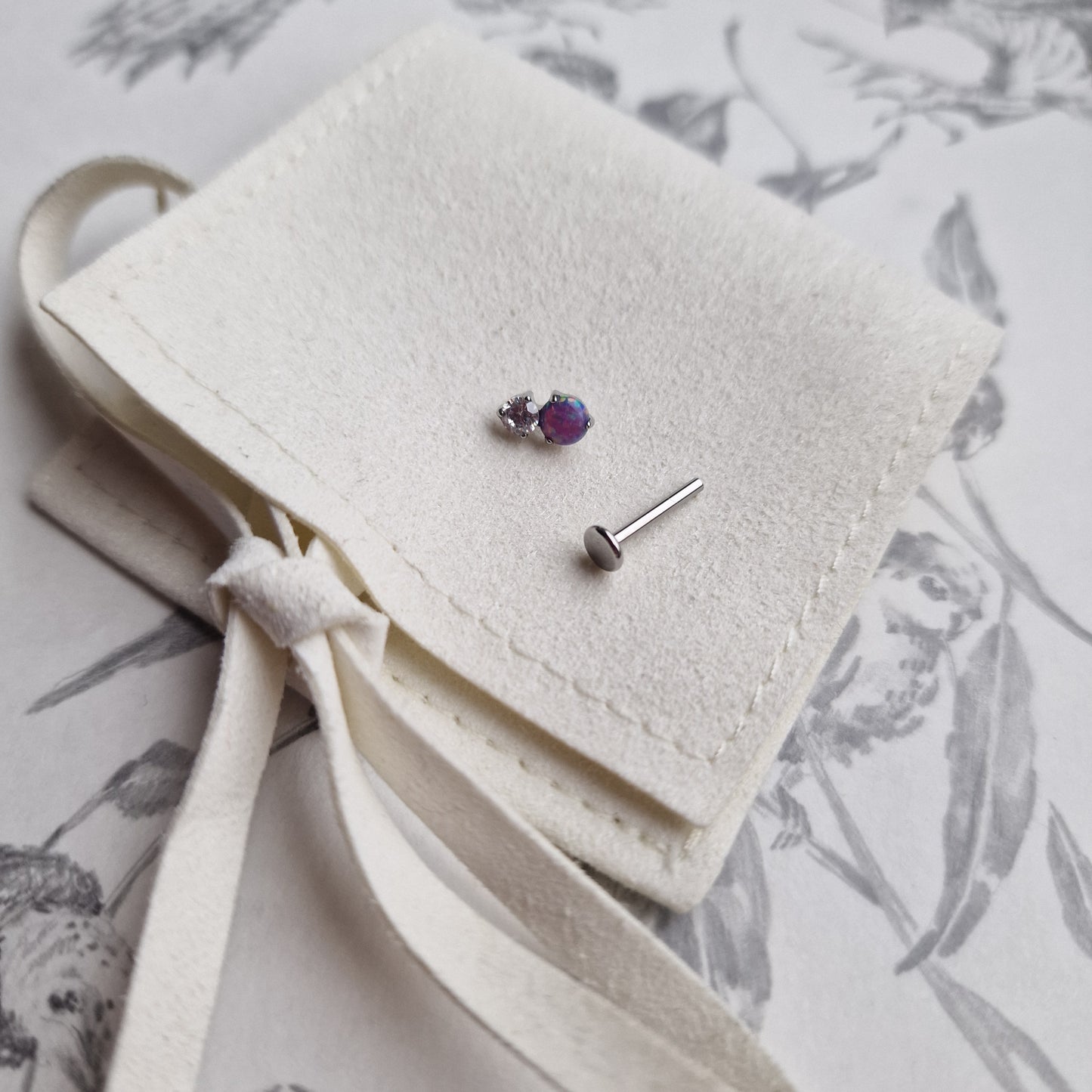 Snake × Purple Opal ●● Titanium Cartilage Asymmetric Stud Set