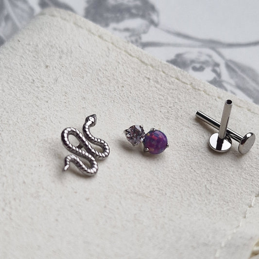 Snake × Purple Opal ●● Titanium Cartilage Asymmetric Stud Set