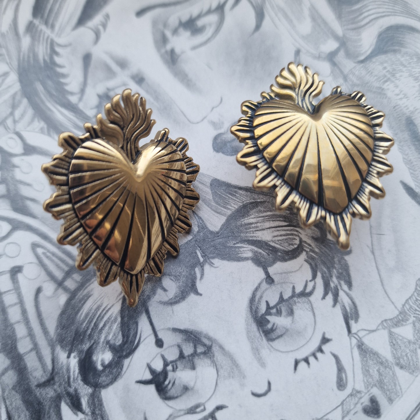 12MM 1/2inch Sunshine Gold Sacred Heart Ear Weight Hangers
