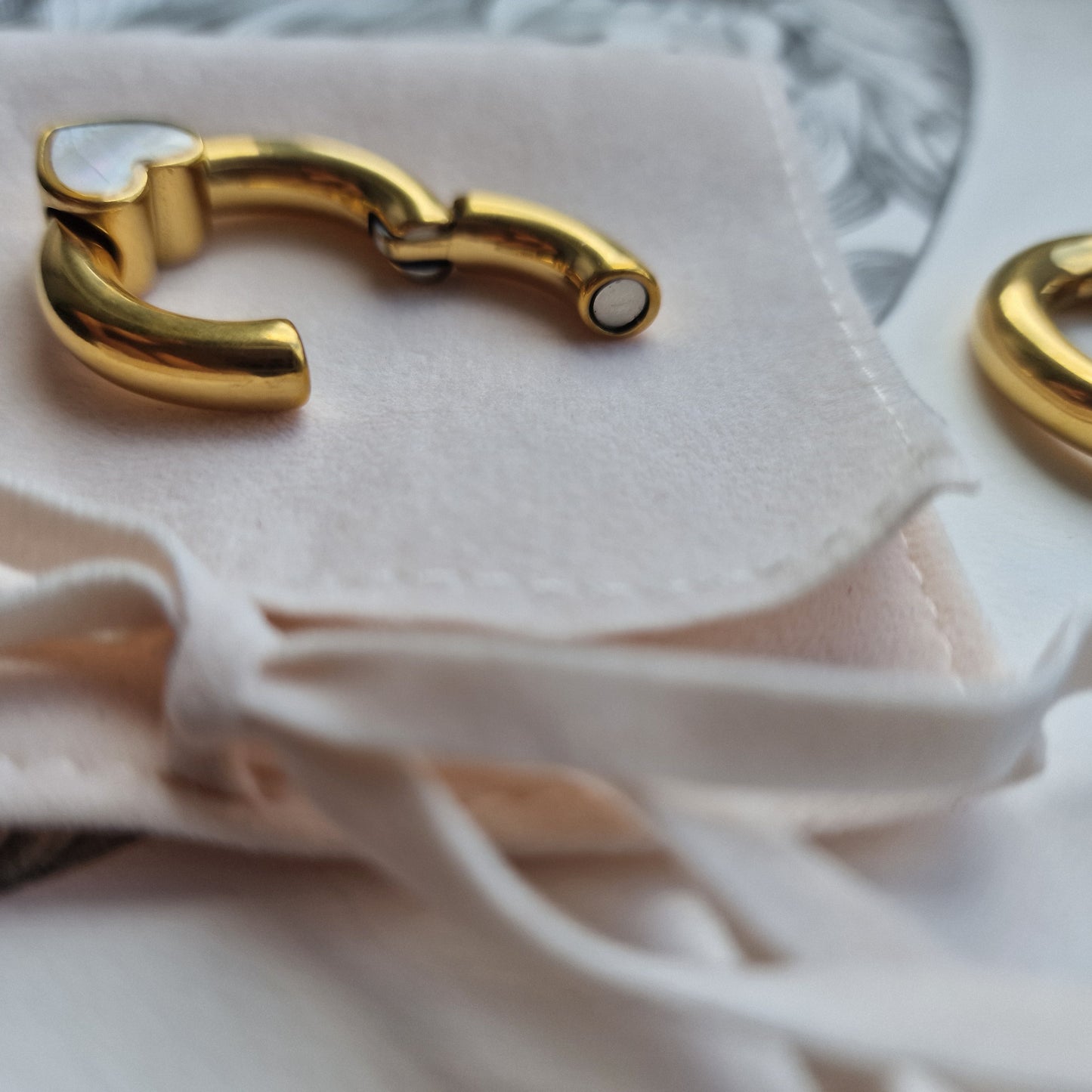 6MM 2G Heart Gold Hoop Hangers Ear Weight | Mother of pearl hangers Tapers Plugs