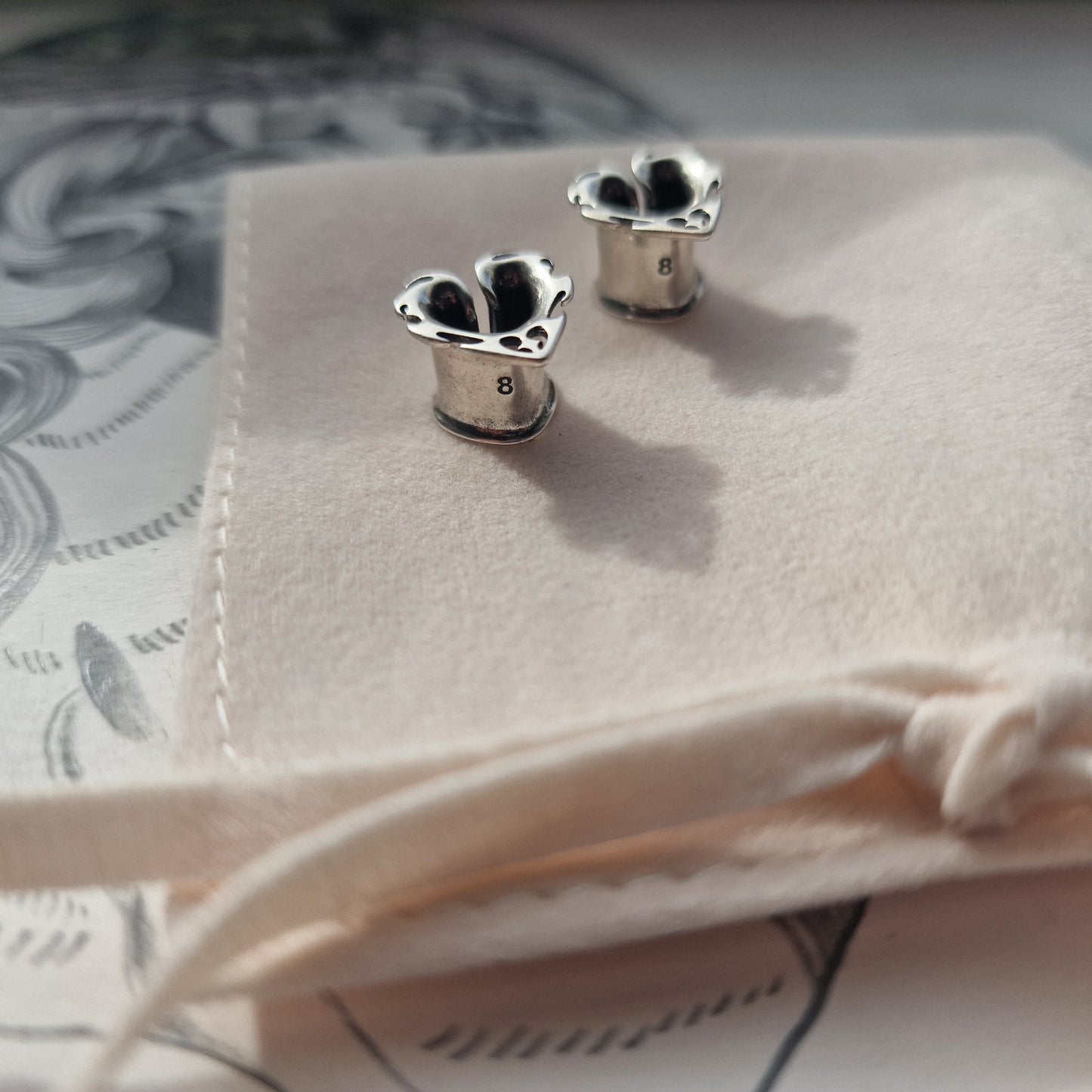 8MM 0G Silver Heart Flame Double Flared Tunnel Stretched Lobes Ear Weight Heart