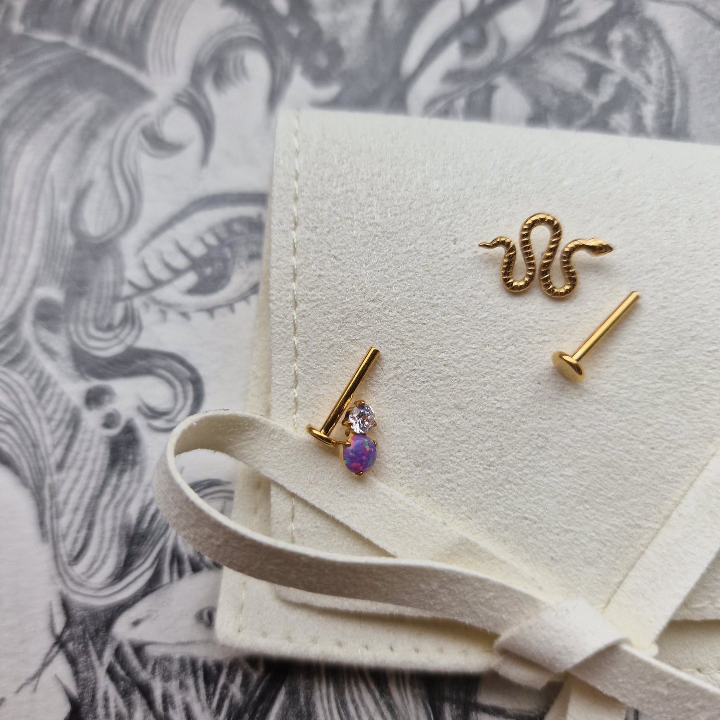 Snake × Purple Opal ●● Titanium Cartilage Asymmetric Stud Set