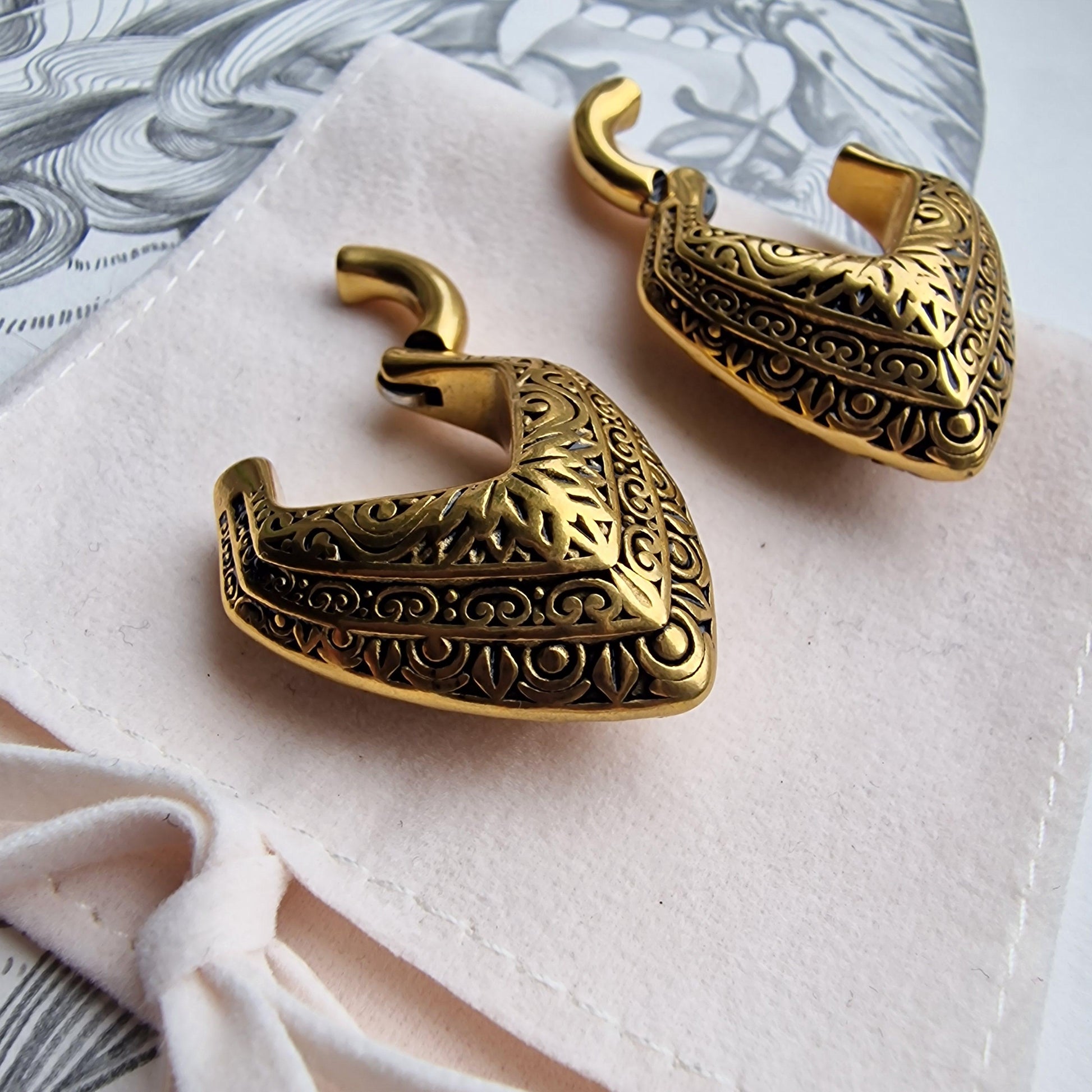 4MM 2G Golden Dandelion Ear Weights