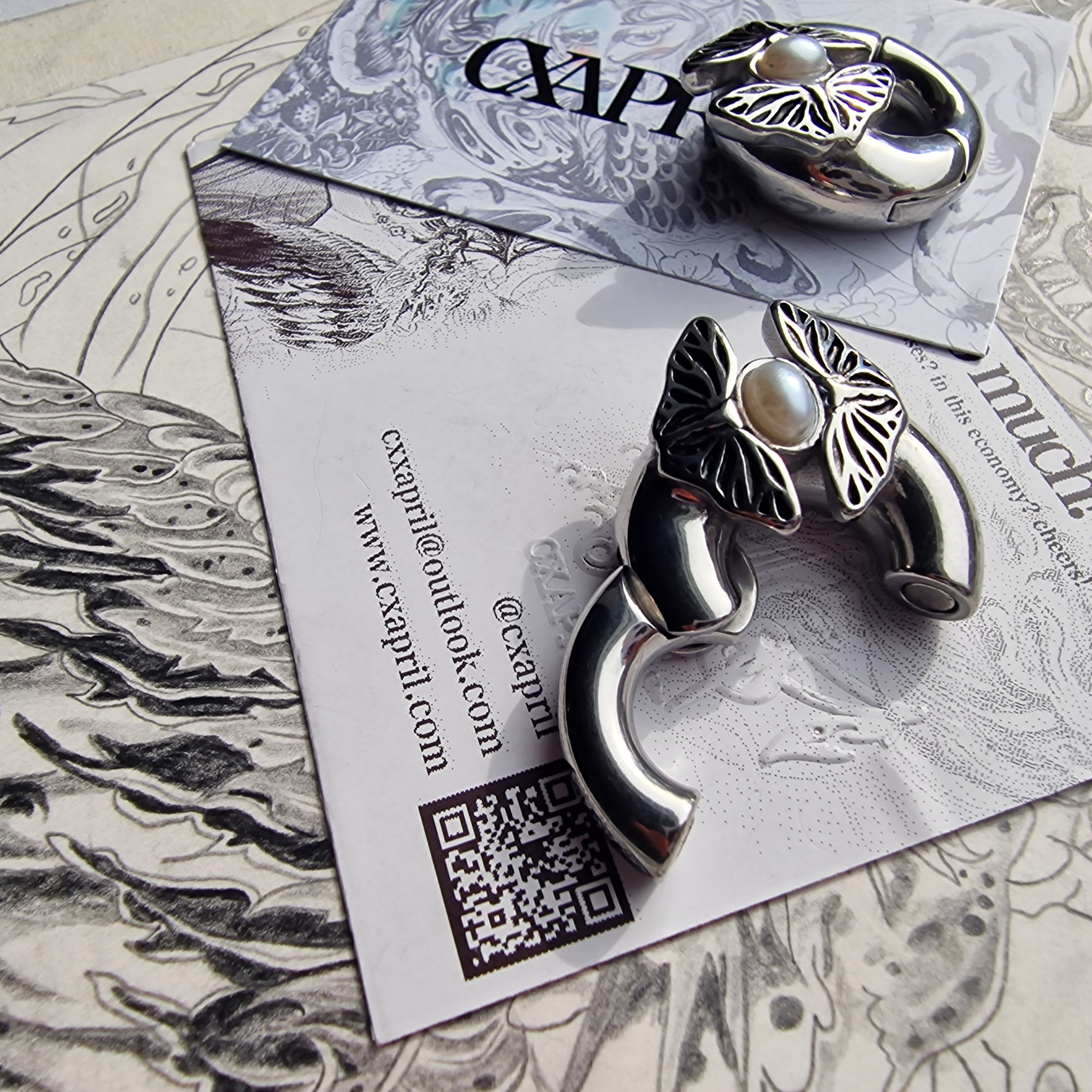 6MM 2G Twin Flame Butterfly Pearl Silver Ear Weights | Stretched Ears