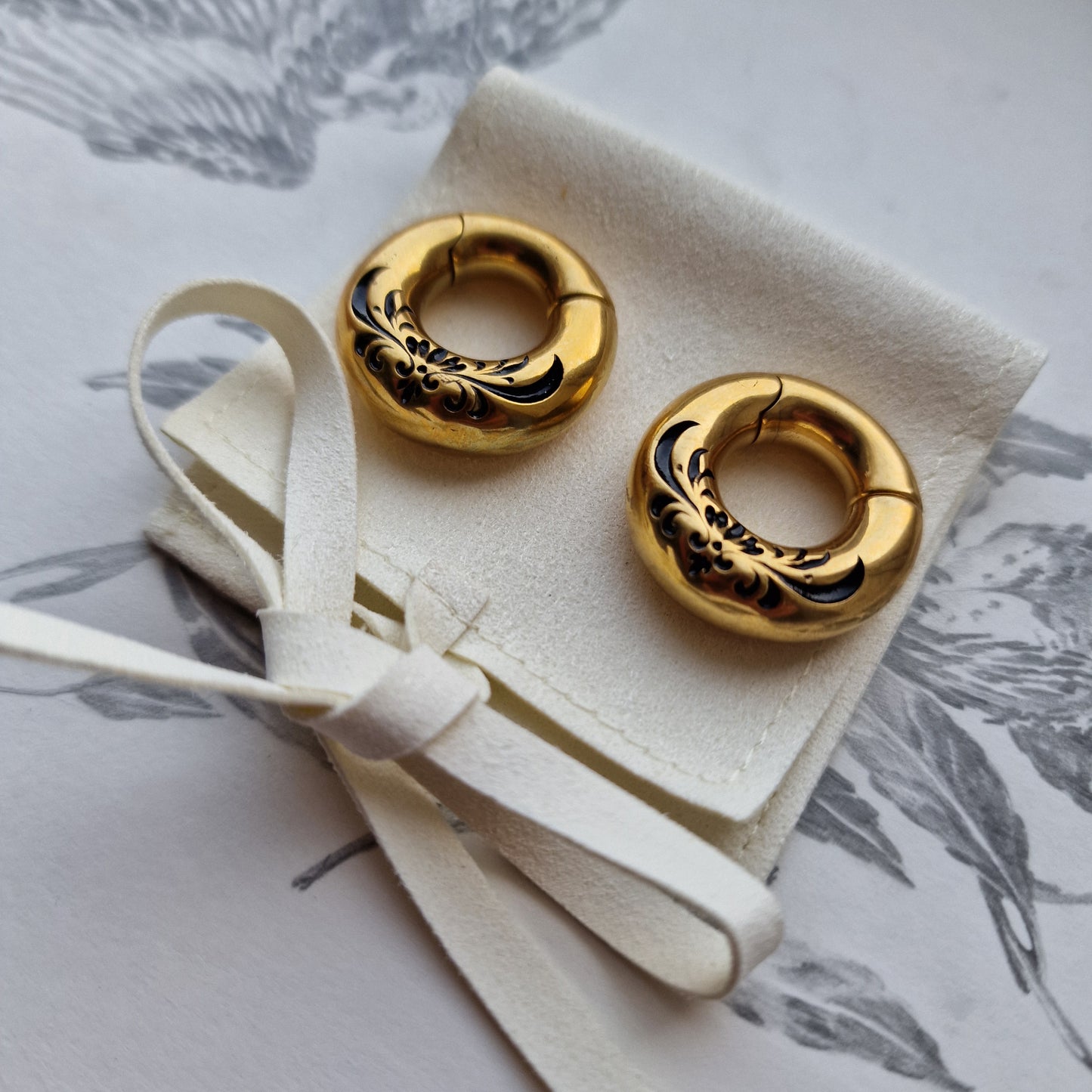 6MM 2G  Gold Flower Ear Hanger Hoop Ear Weights Gauges Stretched lobes tunnels