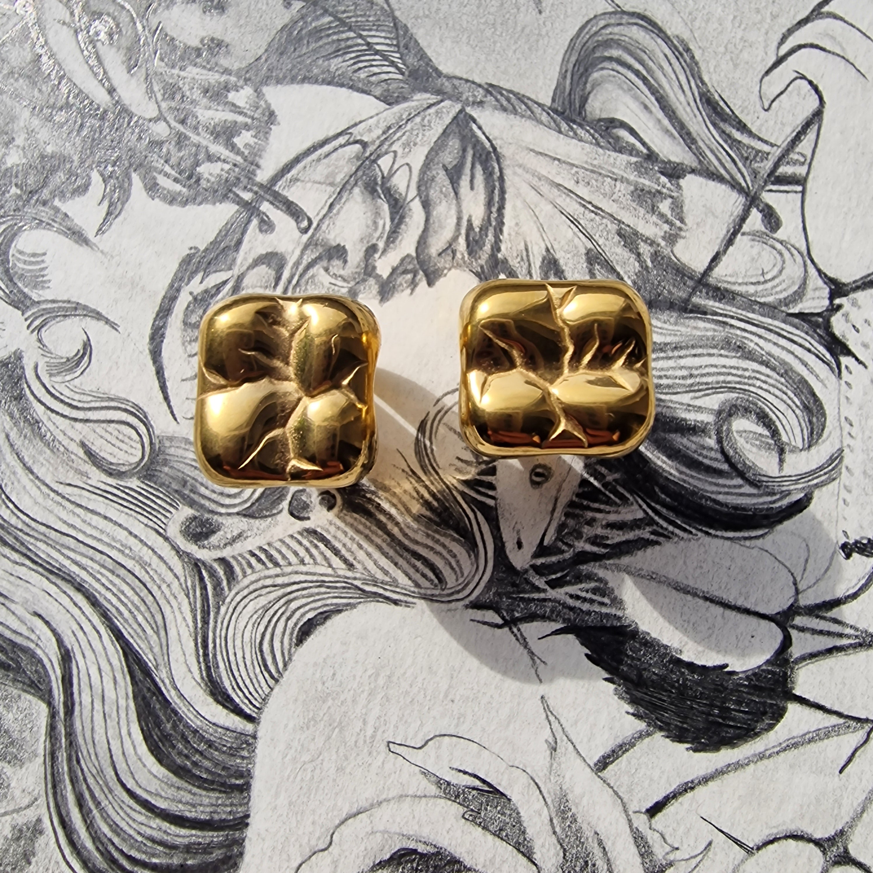 16MM 5/7"Tooth Truth Ear Weight Hangers | TOOTH ear weights | Gold  16MM Pair