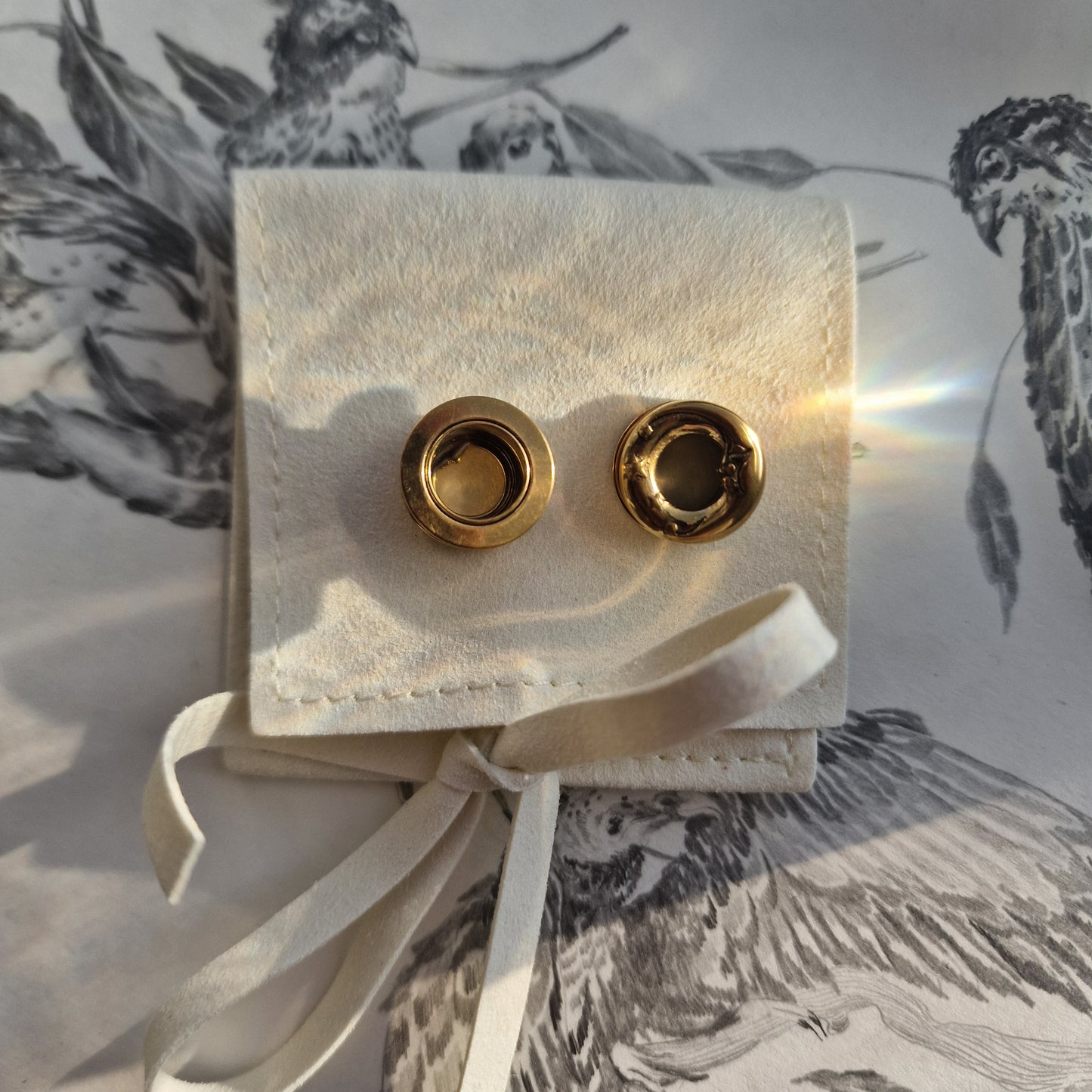 10MM 00G gold moon cresent screw tunnels | stretched lobes tunnels | plugs alt