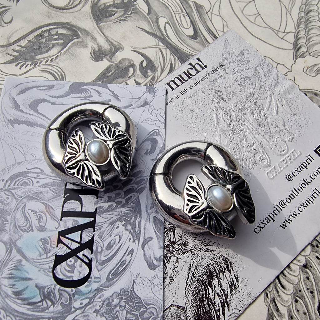 6MM 2G Twin Flame Butterfly Pearl Silver Ear Weights | Stretched Ears