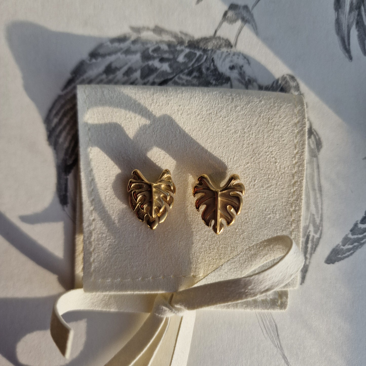 8MM 0G Gold Leaf Saddle Plug Ear Weight Stretched Lobes Ear Plugs Gauges Tunnels