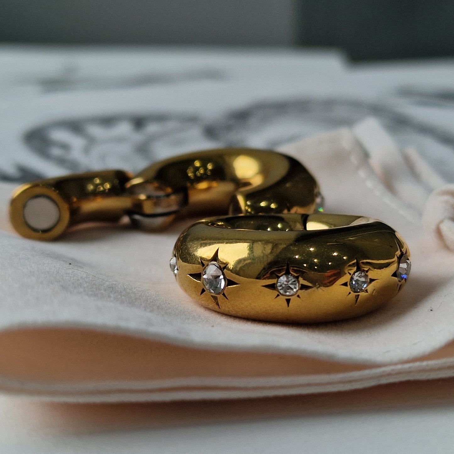 8MM 0G Golden Ear Weights Star Gaze Huggies