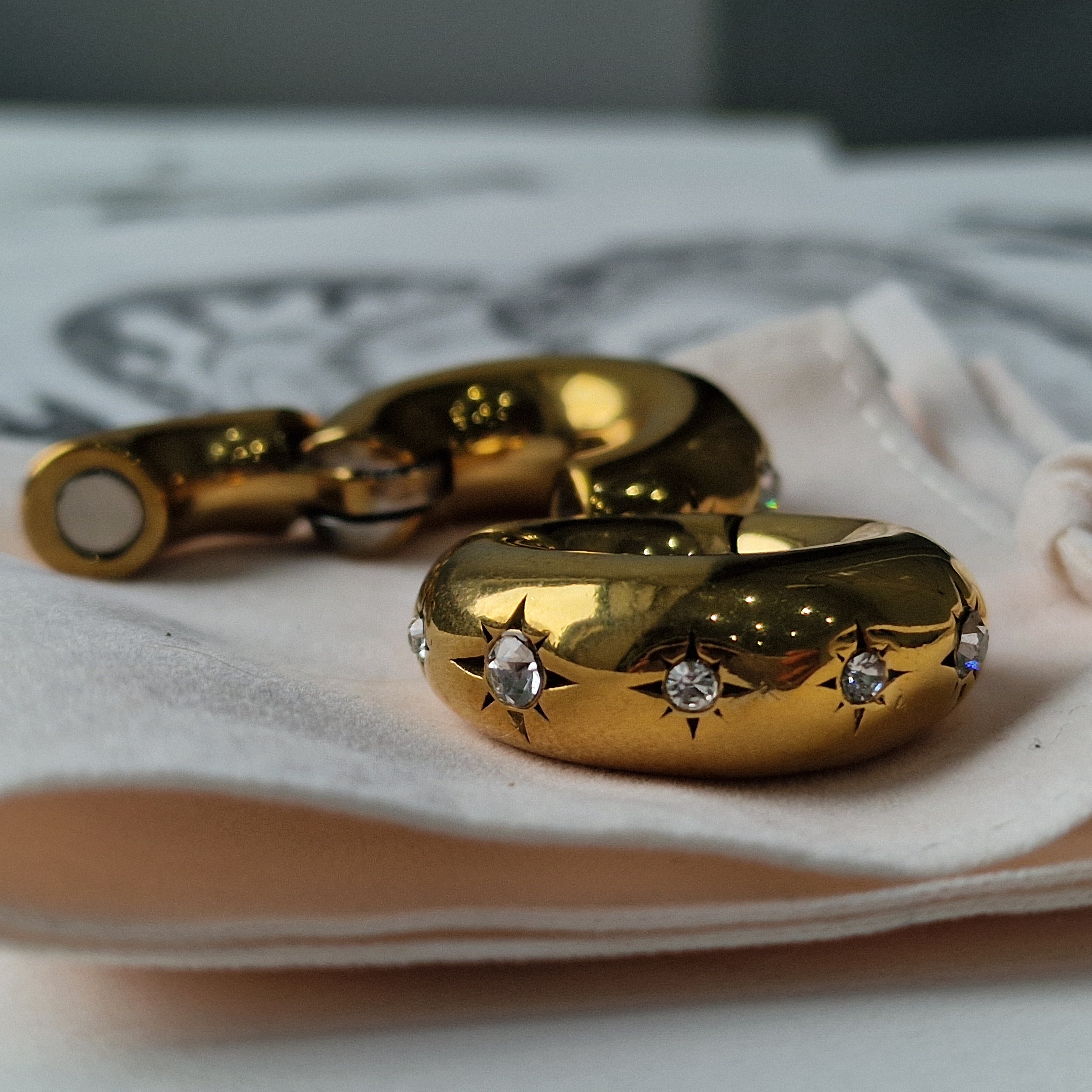 8MM 0G Golden Ear Weights Star Gaze Huggies | Alt Gauges for Stretched  Ears and Lobes