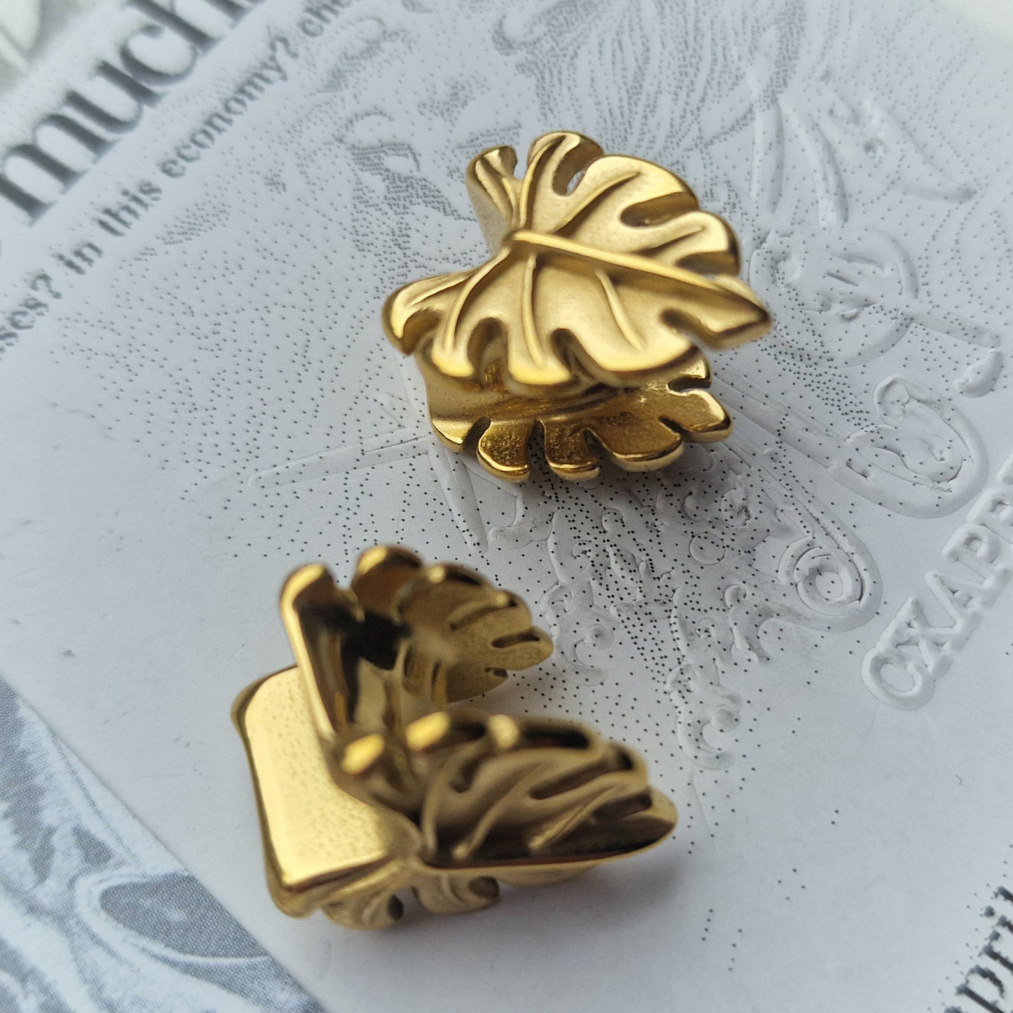 8MM 0G Palm Leaf Saddle Gauges | Jewellery for Stretched Ears and Lobes
