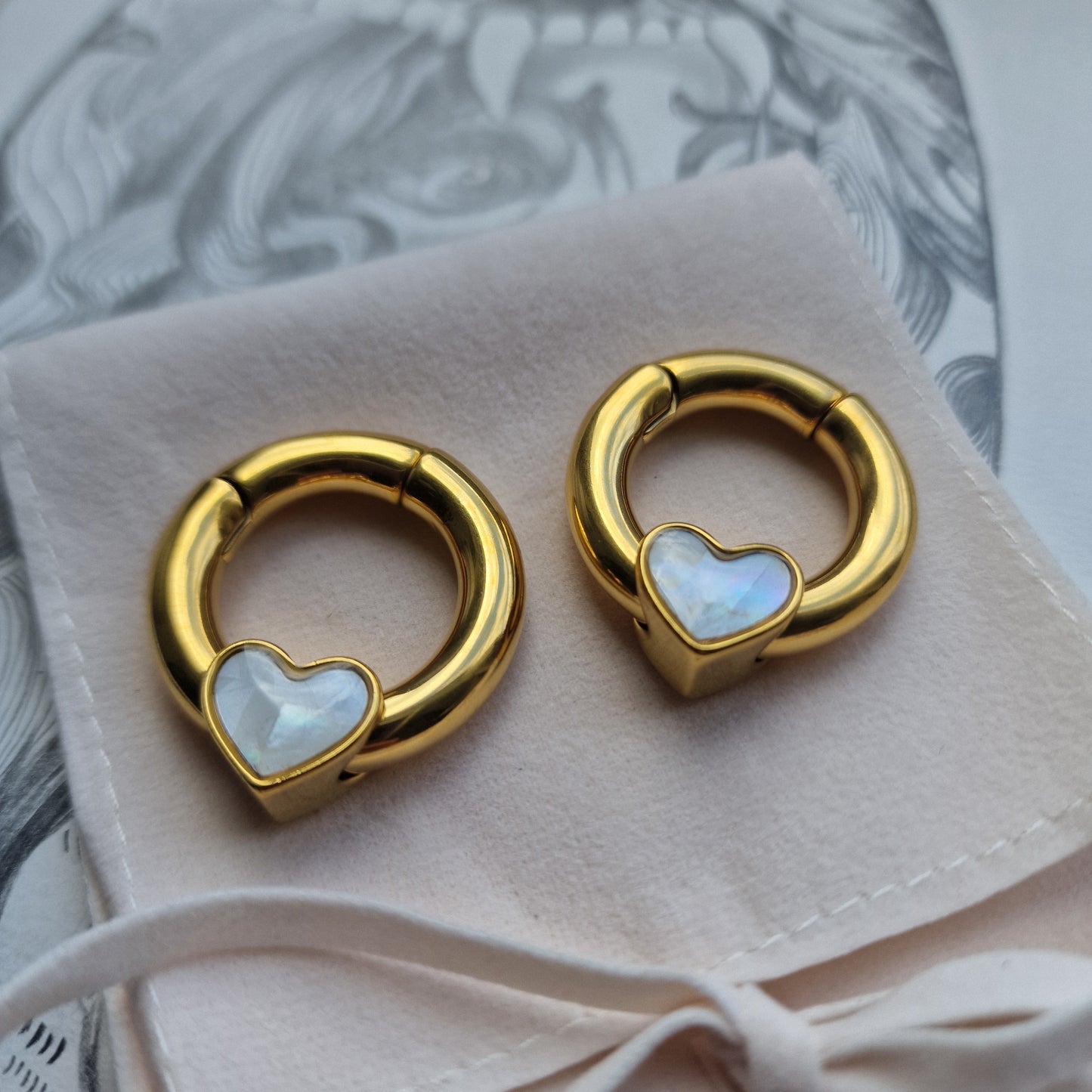 6MM 2G Heart Gold Hoop Hangers Ear Weight | Mother of pearl hangers Tapers Plugs