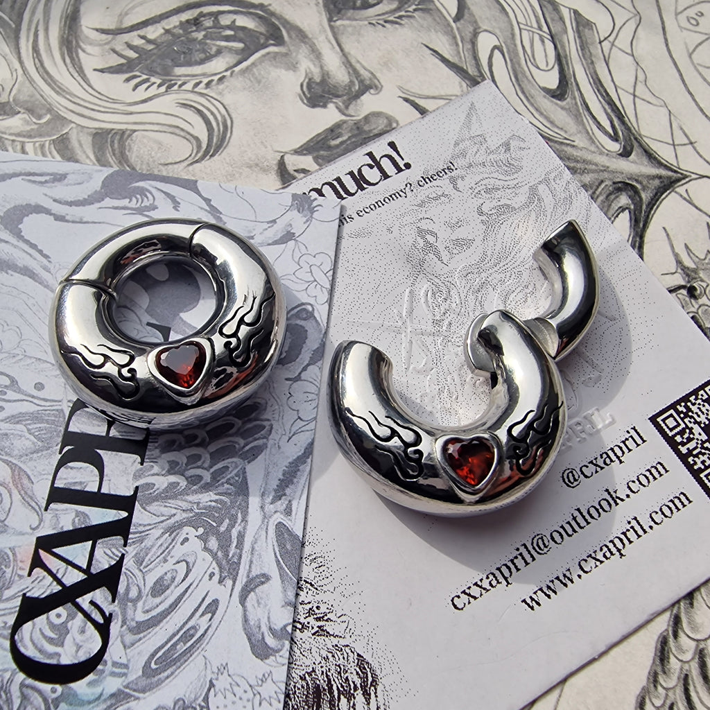 6MM 2G Red Flame x Tribal Tattoo Heart Ear Weights | Stretched Lobes