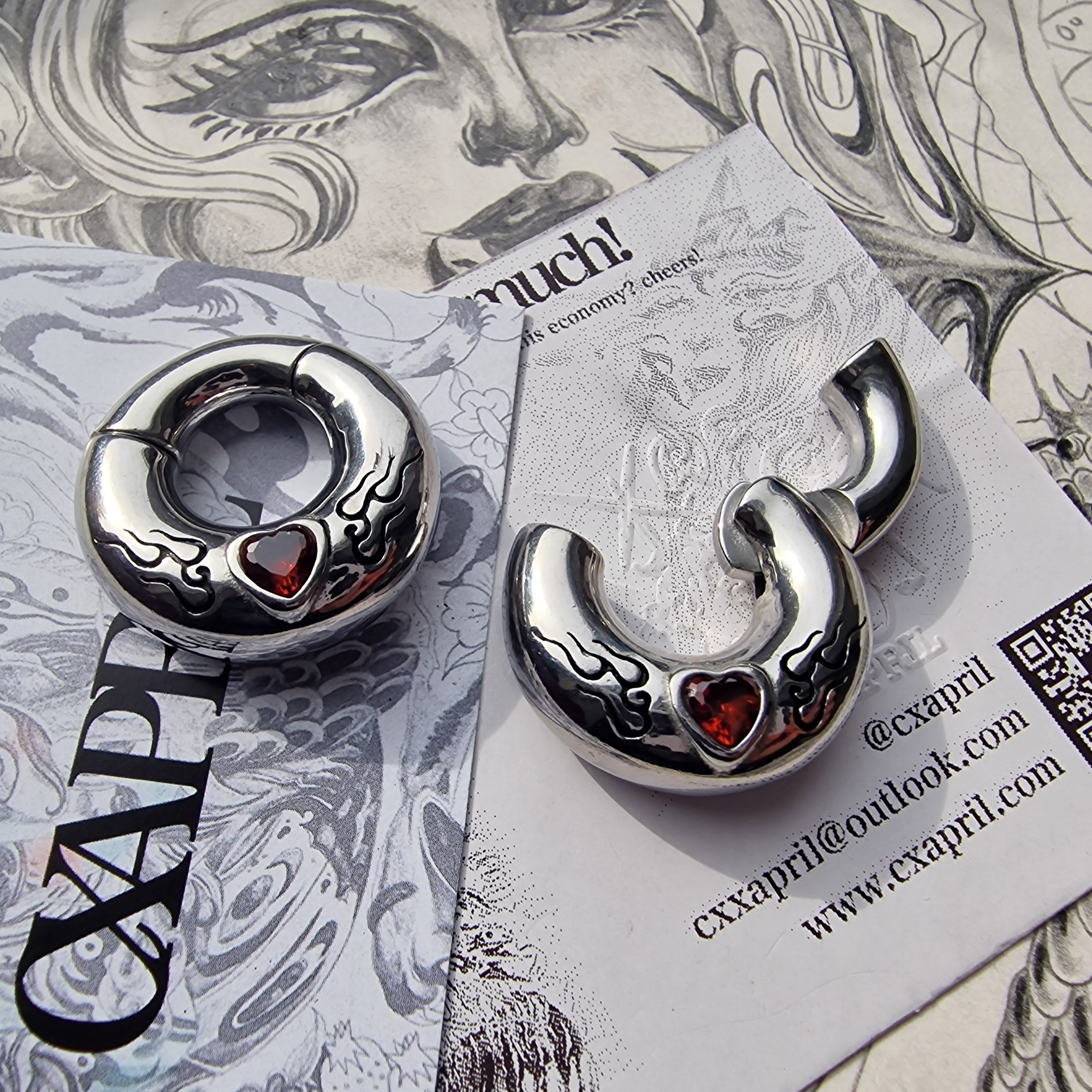 6MM 2G Red Flame x Tribal Tattoo Heart Ear Weights | Stretched Lobes