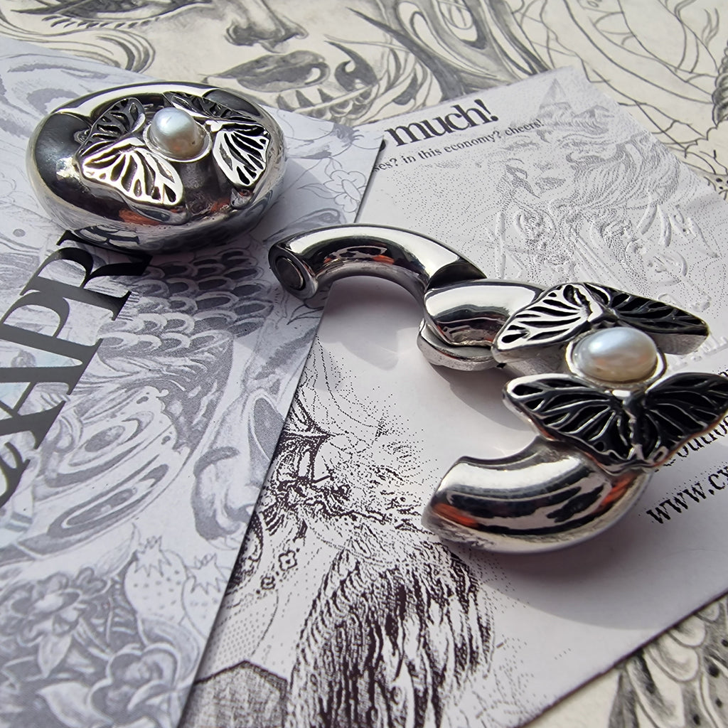 6MM 2G Twin Flame Butterfly Pearl Silver Ear Weights | Stretched Ears
