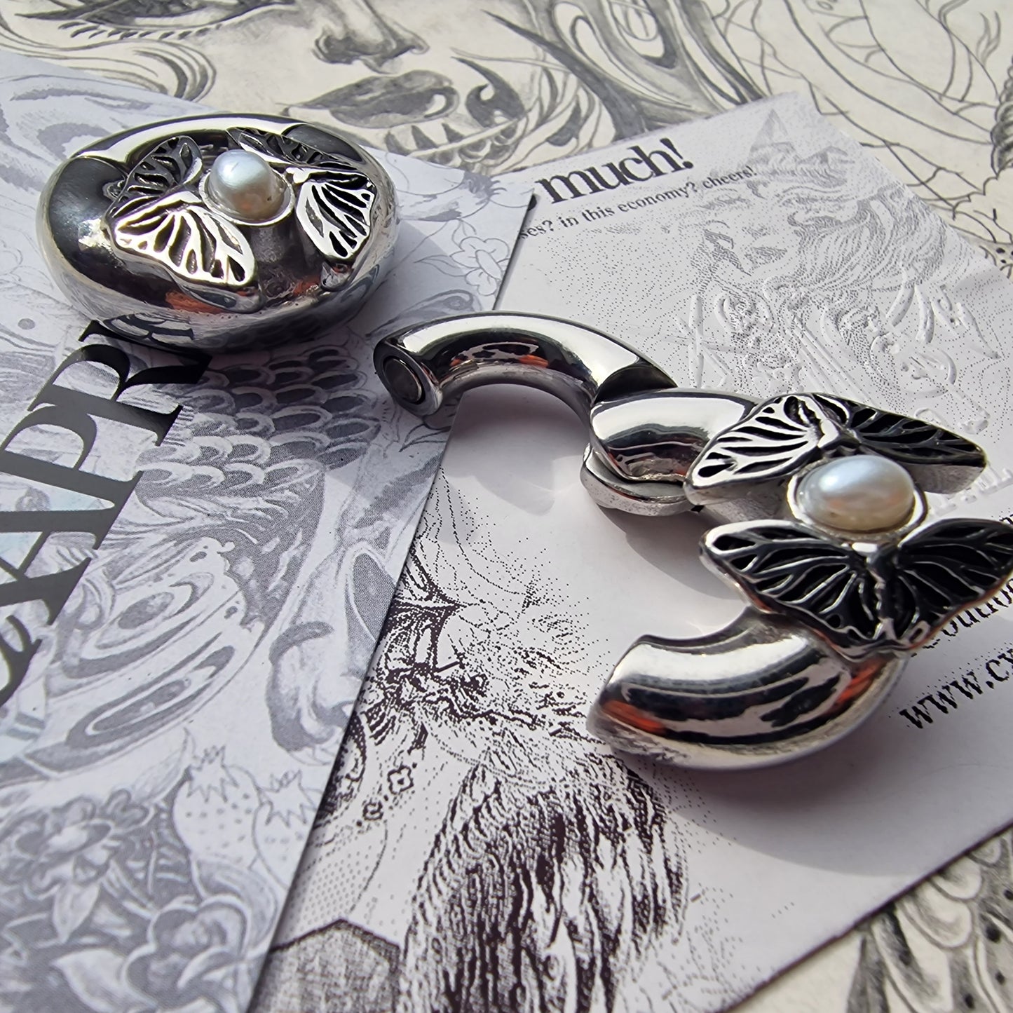 6MM 2G Twin Flame Butterfly Pearl Silver Ear Weights | Stretched Ears